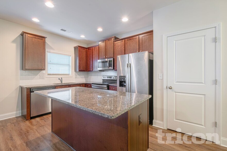 Building Photo - 508 Trickum Hill Dr