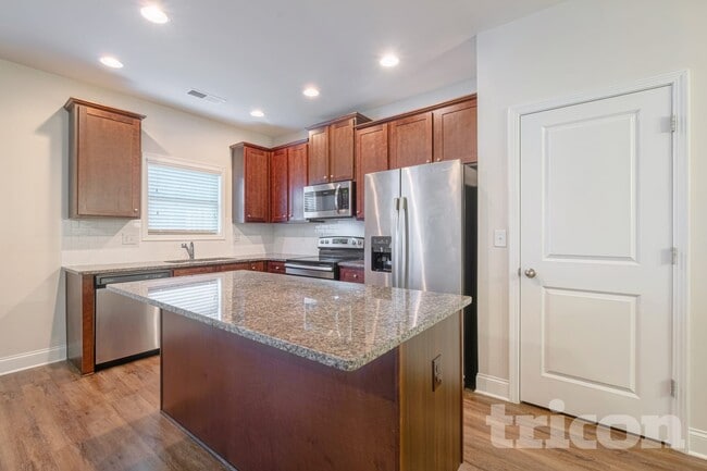 Building Photo - 508 Trickum Hill Dr