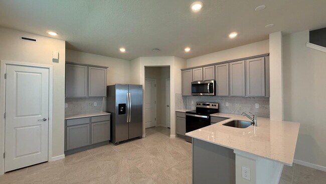 Building Photo - 2599 Winsome Wy