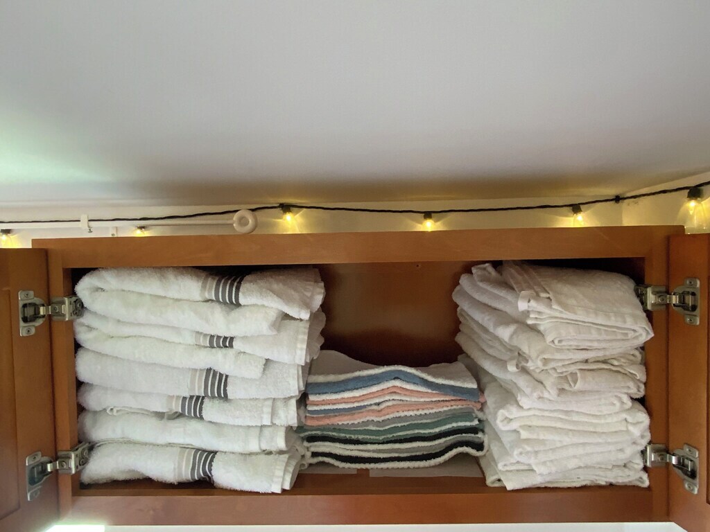 2x1 stacked with towels and supplies - 2440 Manasota Beach Rd