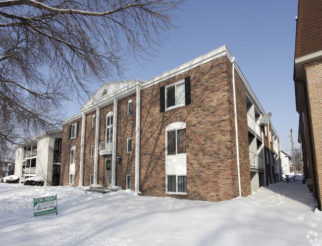Primary Photo - 1122 F Street