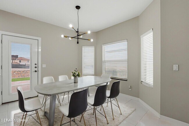 Building Photo - 151 N Halstead Dr