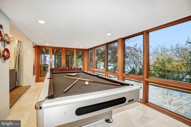 Building Photo - 209 Winchester Beach Dr