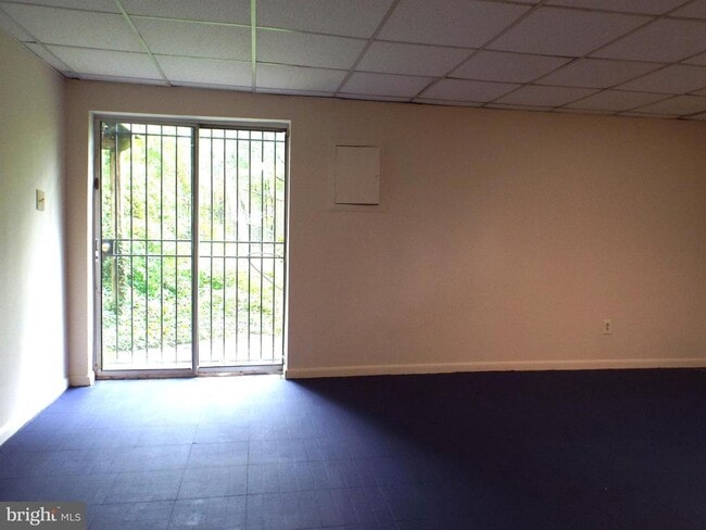 Building Photo - 5501 Rollins Ln