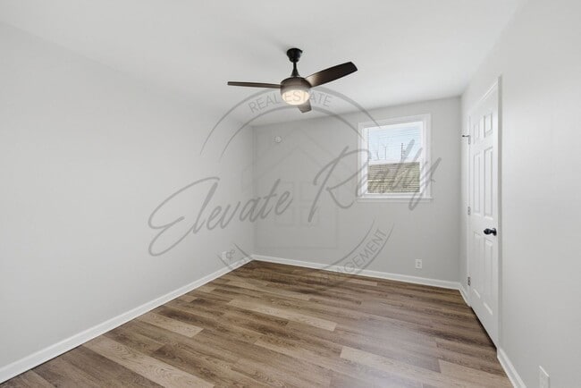 Building Photo - Two Bedroom Ranch Duplex in Hermitage with Updates and on Special!