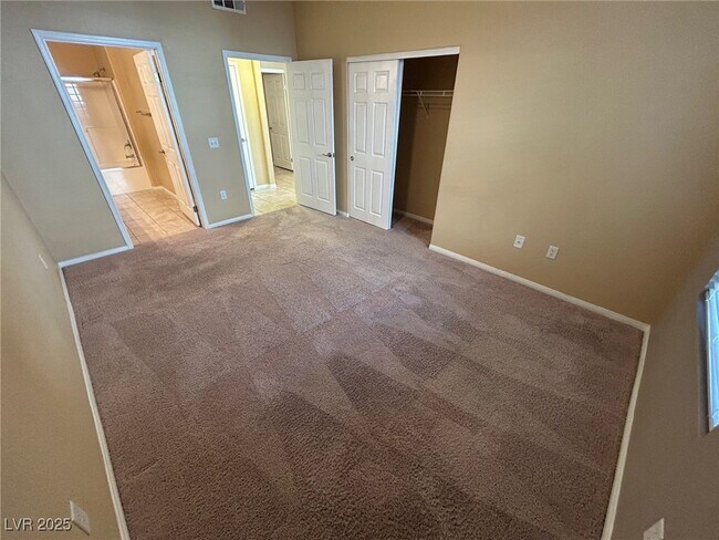 Building Photo - 10550 W Alexander Rd