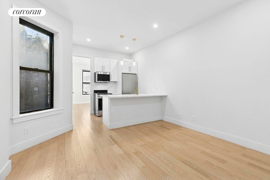 Primary Photo - 202 W 96th St