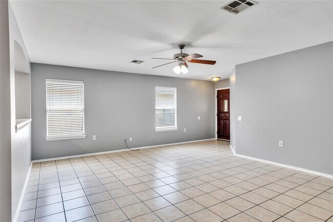 Building Photo - 12420 Sky Harbor Dr