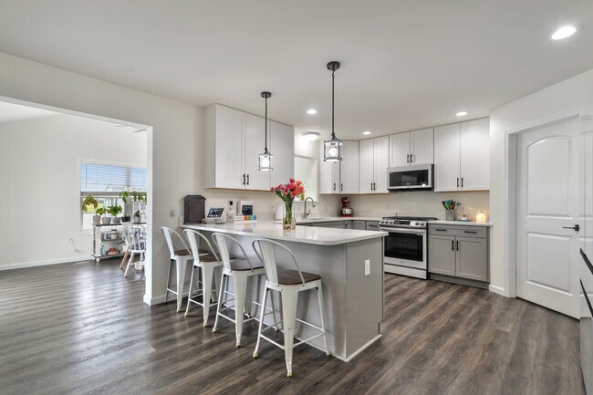 Building Photo - 150 Cilento Dr