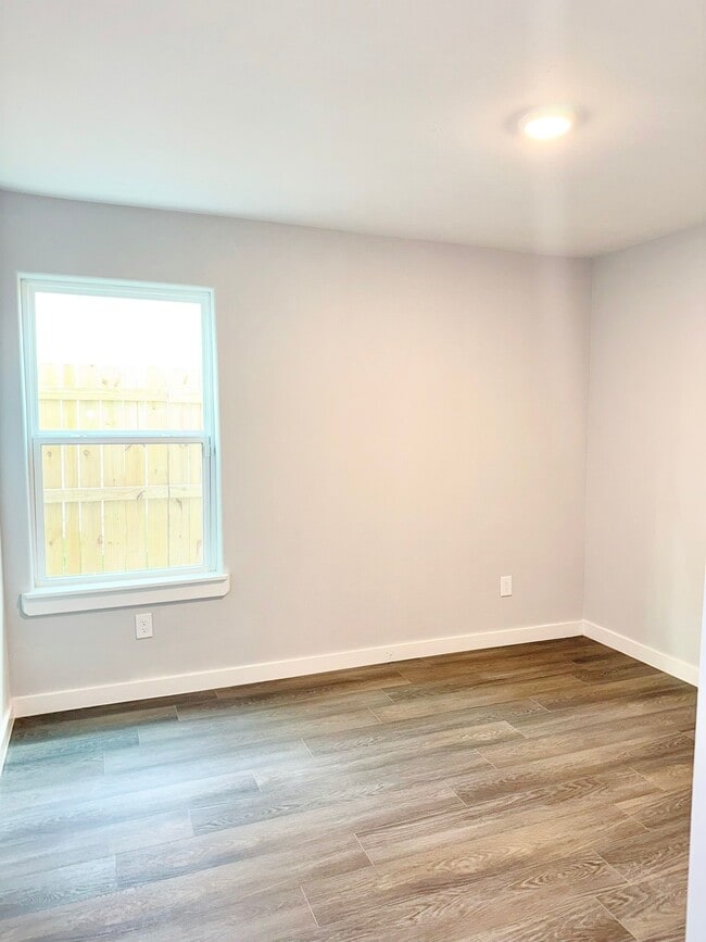 Building Photo - 8109 Denton St