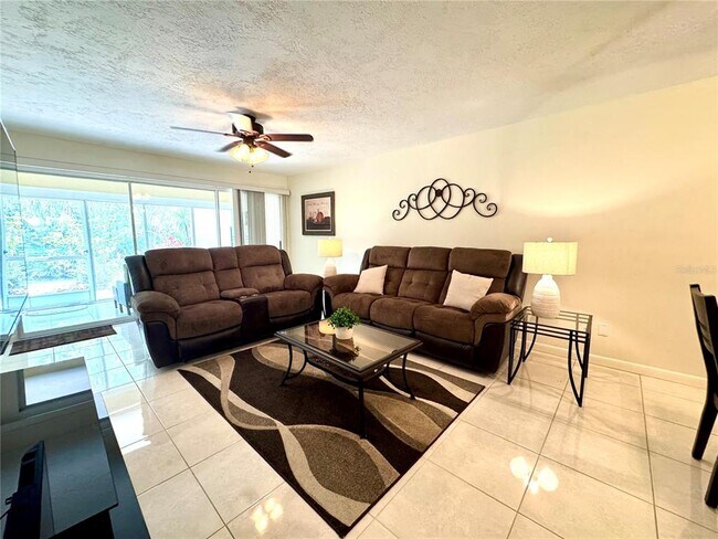 Building Photo - 4409 Longmeadow