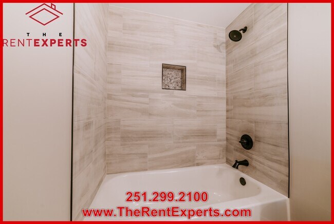 Building Photo - 1377 W Riviera Dr