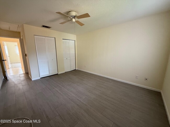 Building Photo - 2334 Golf Lake Cir