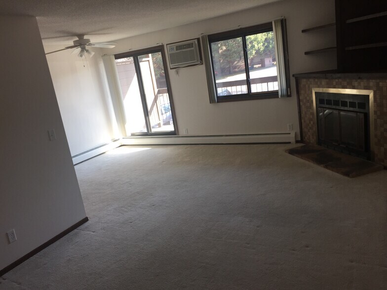 Building Photo - 7401 W 101st St