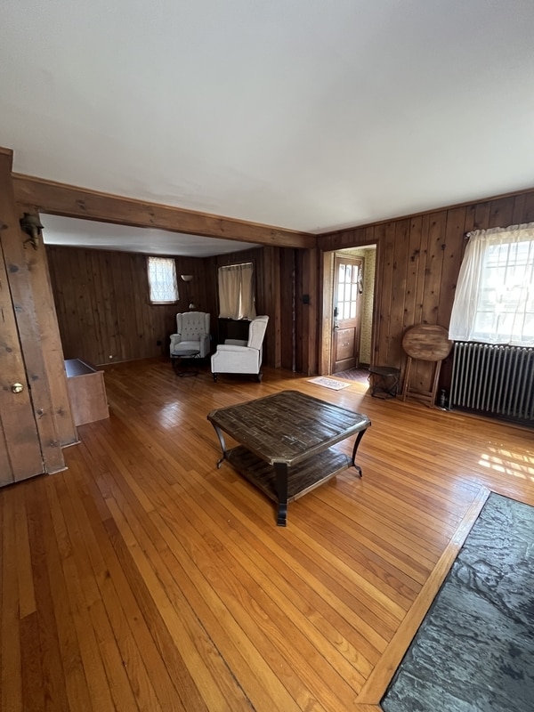 Building Photo - 11 Maple Ave