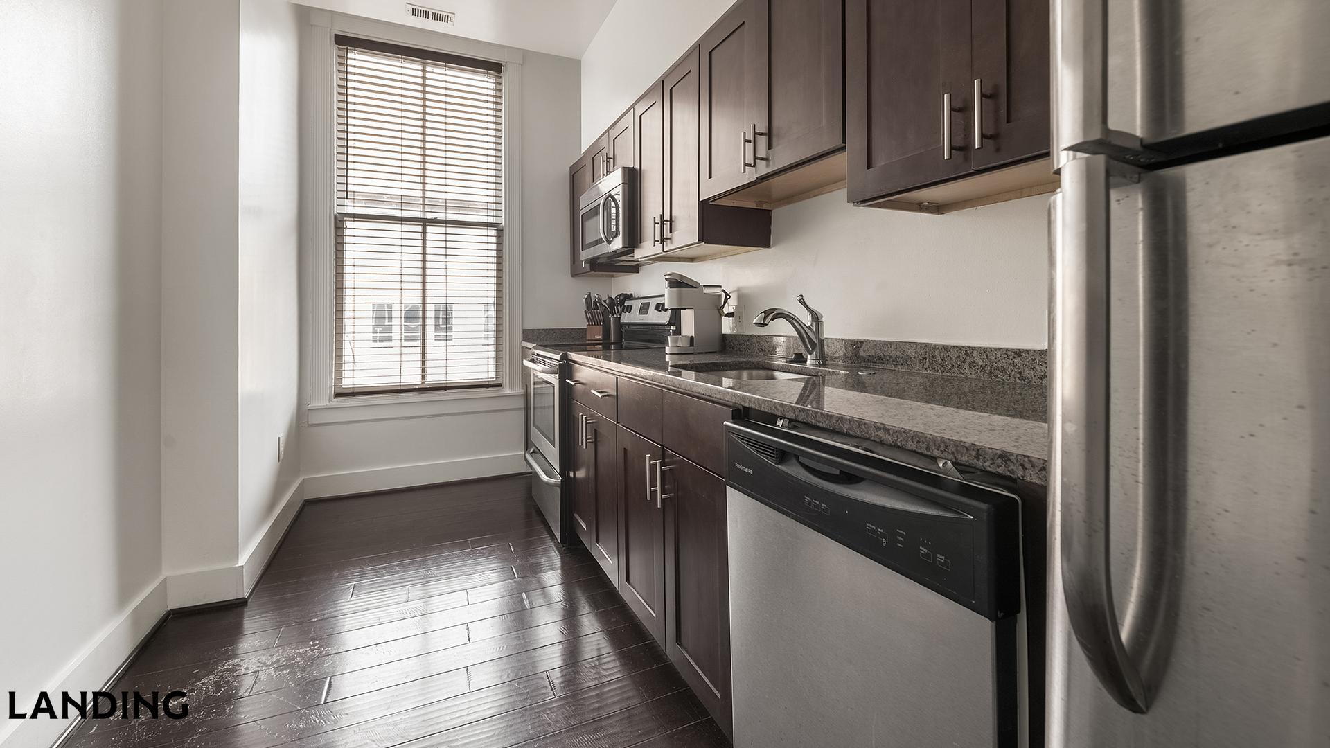 Building Photo - 617 W Lexington St