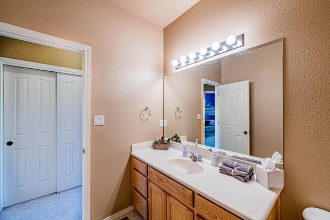 Building Photo - 9719 Calle Chamisa NW