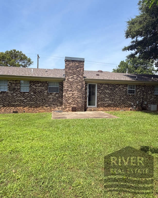 Building Photo - 1607 Harding Ave