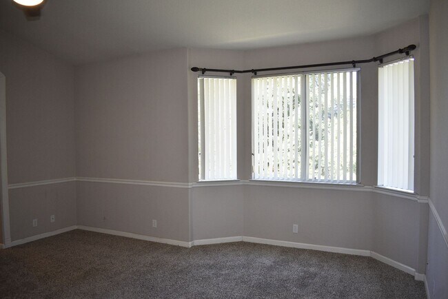 Building Photo - 5310 Humboldt Dr