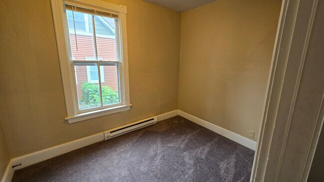 Building Photo - 908 Lafond Ave