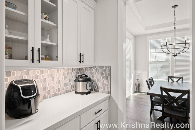 Building Photo - Gorgeous 6 Bed | 4 Bath Single-Family Home | Highly Desirable Highlands at North Bethany | Beauti...