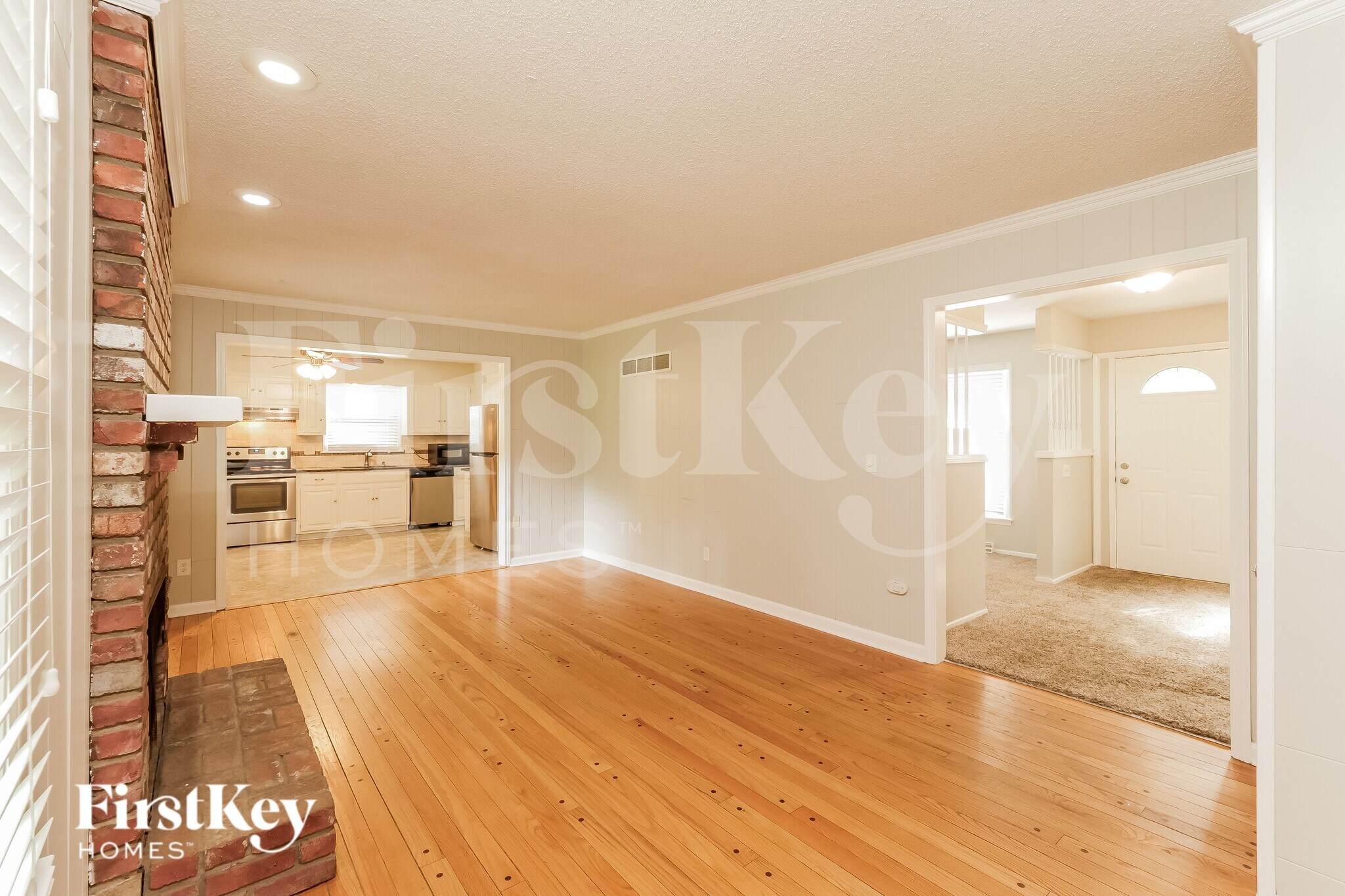 Building Photo - 10328 Horton St