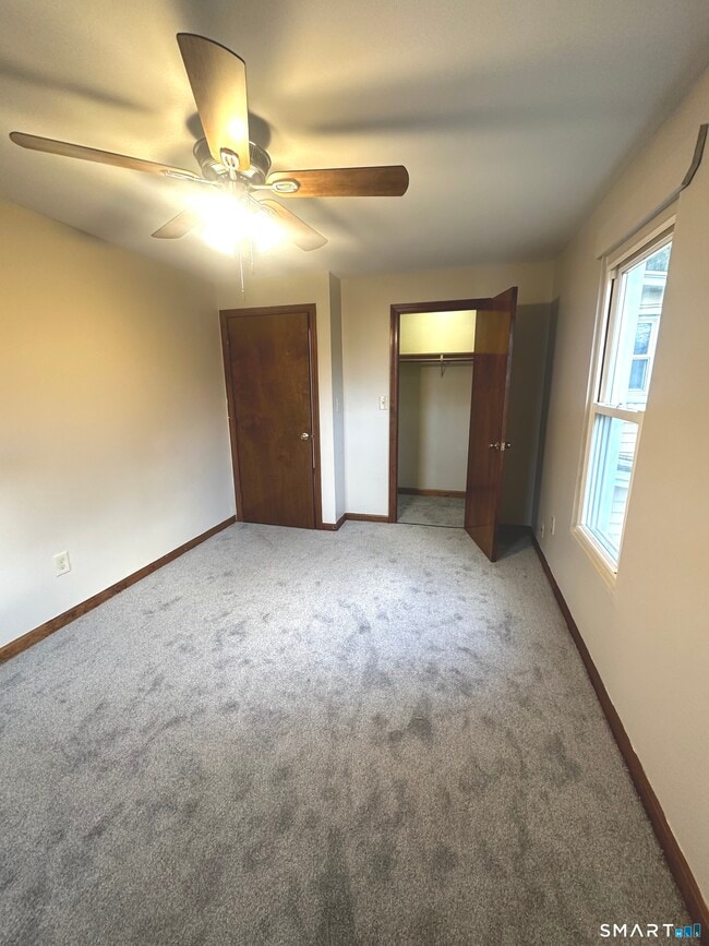 Building Photo - 6 Erin St