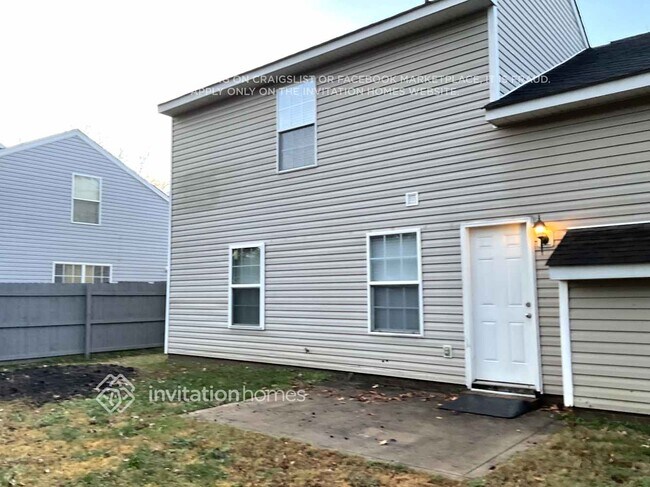 Building Photo - 2504 Blue Moss Dr