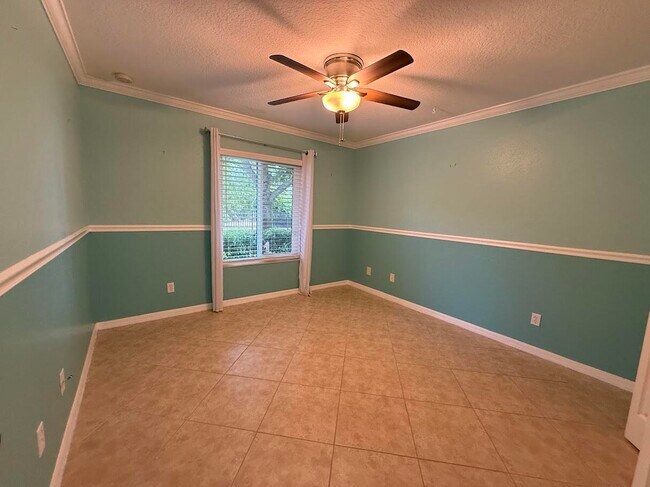 Building Photo - 5574 43rd Ct