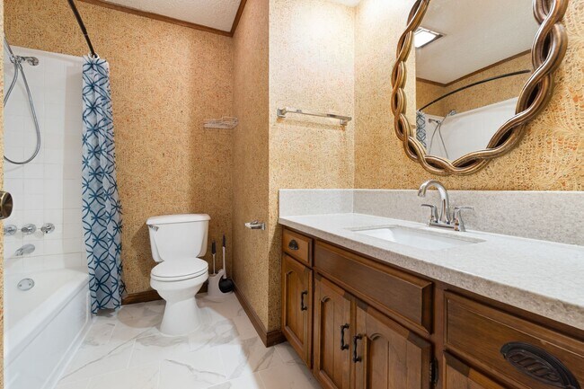 Building Photo - Beautiful 3 Bed / 2 Bath Home in Fort Smith (0.73 Acre Lot)