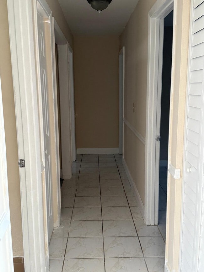 Building Photo - Southwest 133rd Place, Homestead, FL 33032 - 4 BR 3 BA single-family home