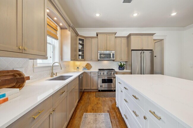Building Photo - 38 White Cliffs Blvd