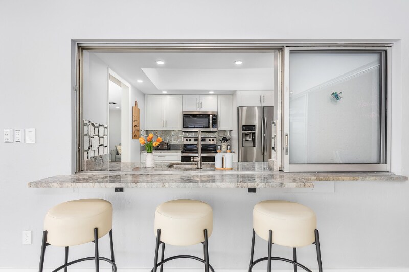 Building Photo - 1047 SE 30th Terrace