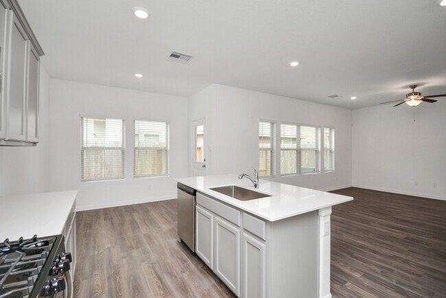 Building Photo - 15851 Bremore Dr