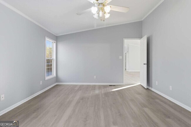 Building Photo - 5320 Long Branch Rd