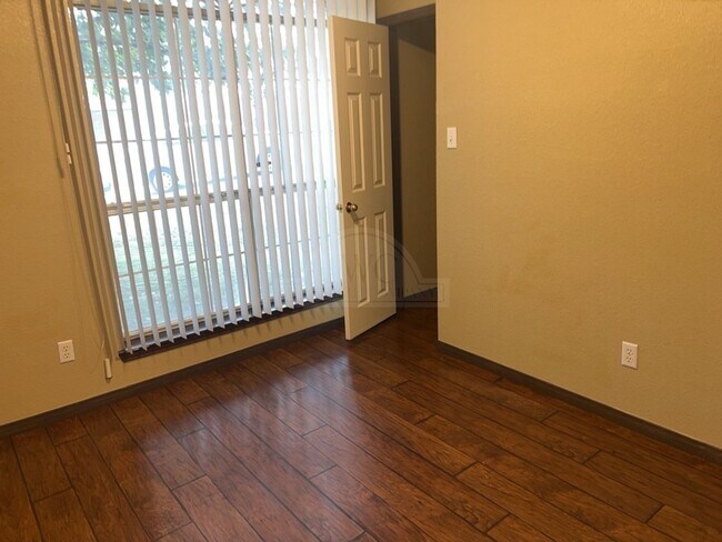 Building Photo - 4903 Misty Cir