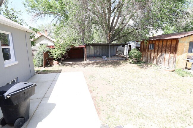 Building Photo - Reduced price
