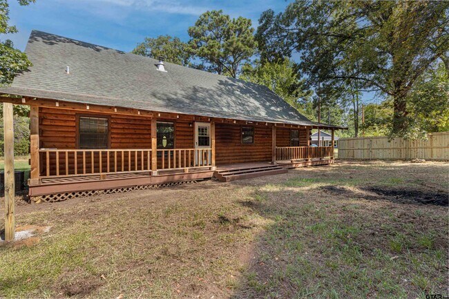 Building Photo - 18737 Saddleback Ln