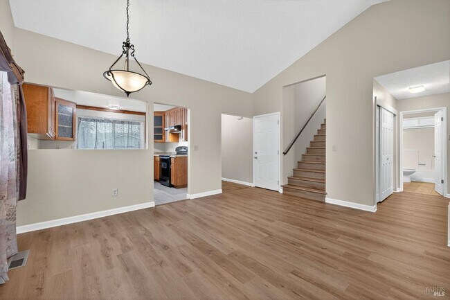 Building Photo - 4533 Hillview Ct