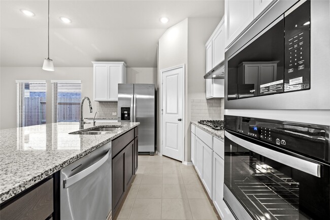 Building Photo - 26818 Chandrila Vista Ct