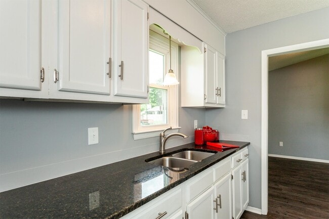 Building Photo - 1309 Sportsman Trail