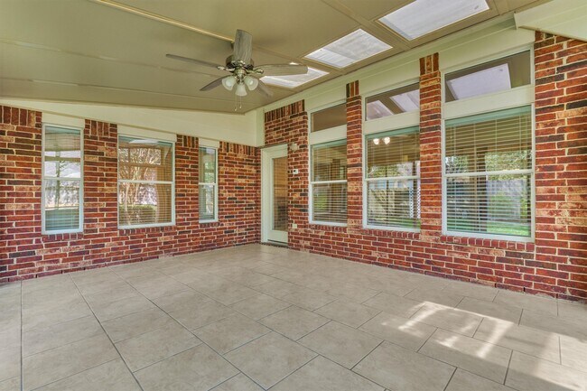 Building Photo - 24910 Corbin Gate Dr