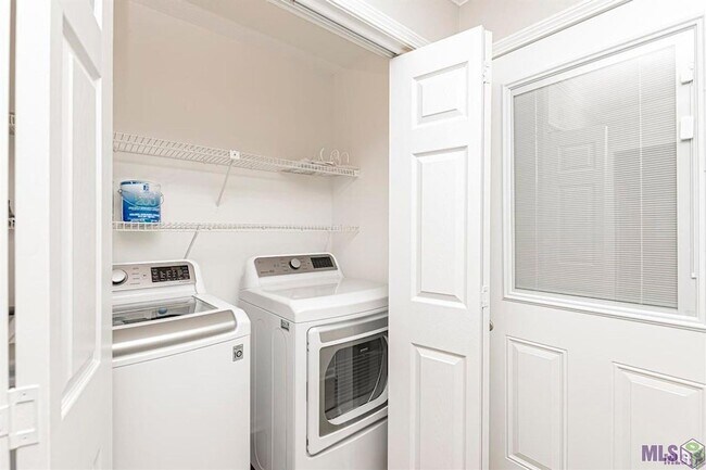 Building Photo - 9506 Jefferson Hwy