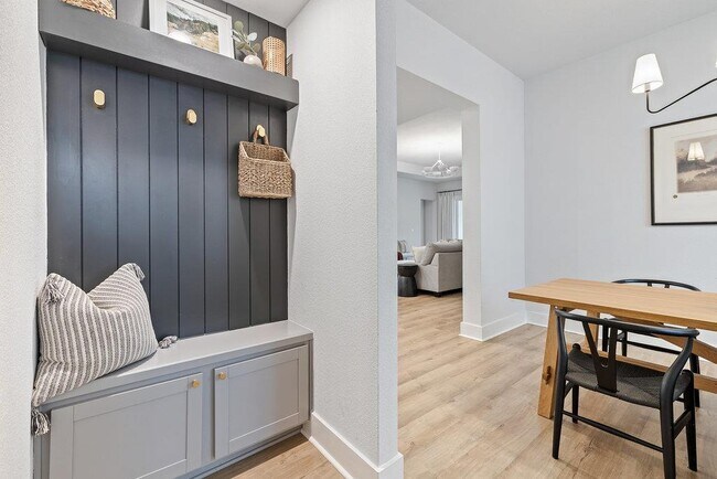 Building Photo - 7617 Alouette Dr