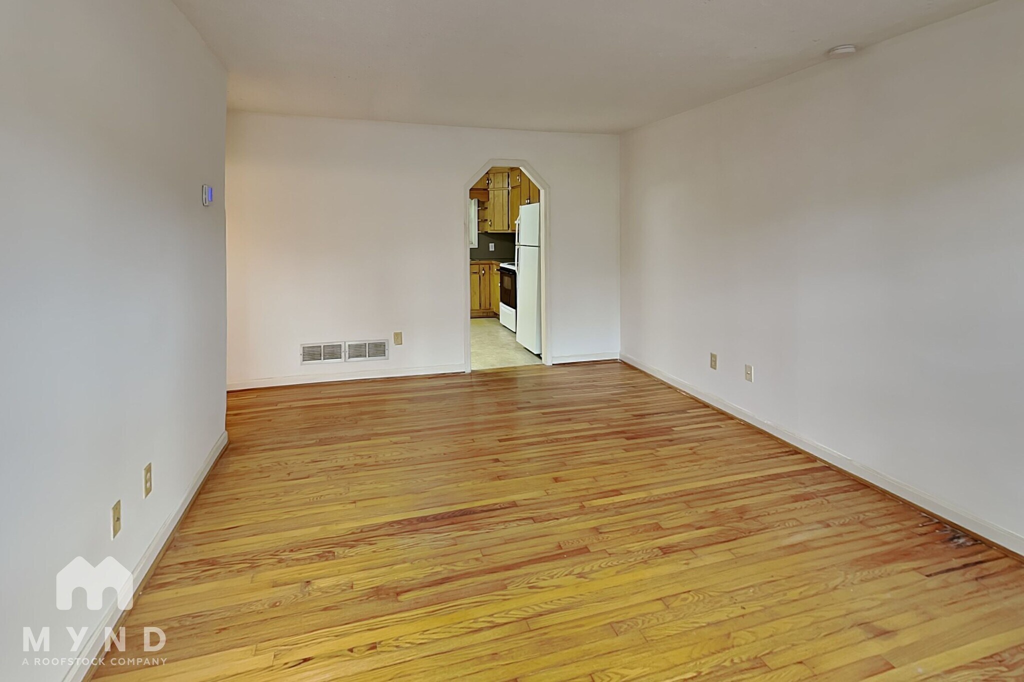 Building Photo - 2539 Park Dr