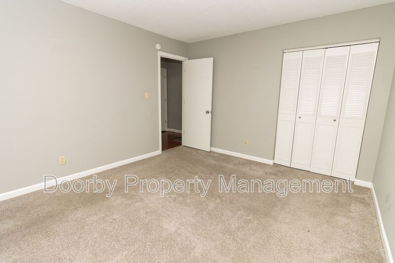 Building Photo - 5238 Donlyn Dr