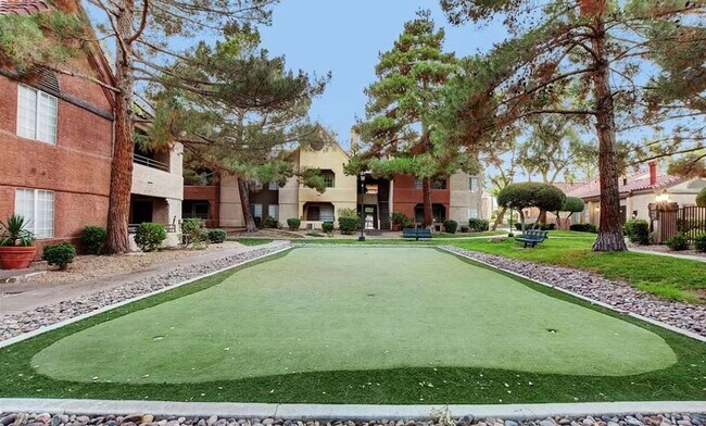 Building Photo - RESORT STYLE LIVING!