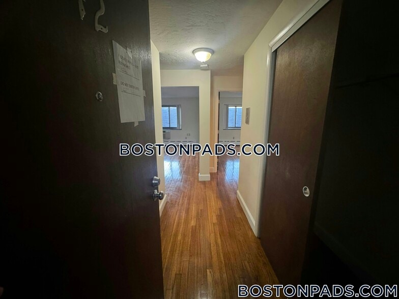 Building Photo - 898 Massachusetts Ave
