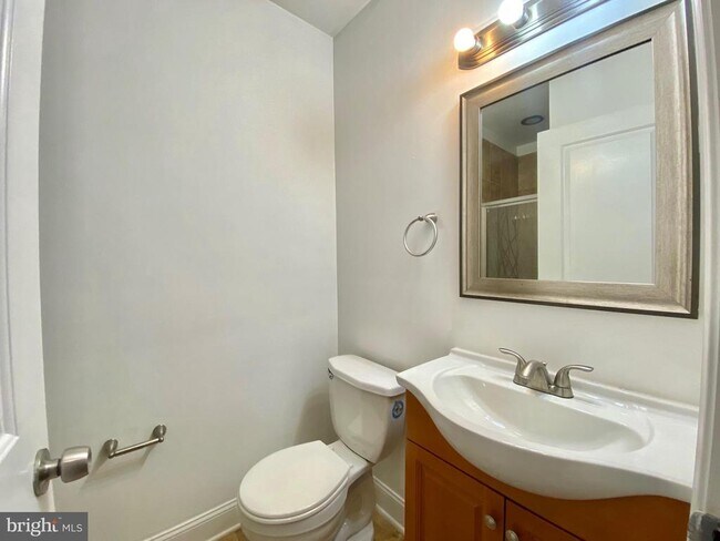 Primary Photo - 1419 N 17th St