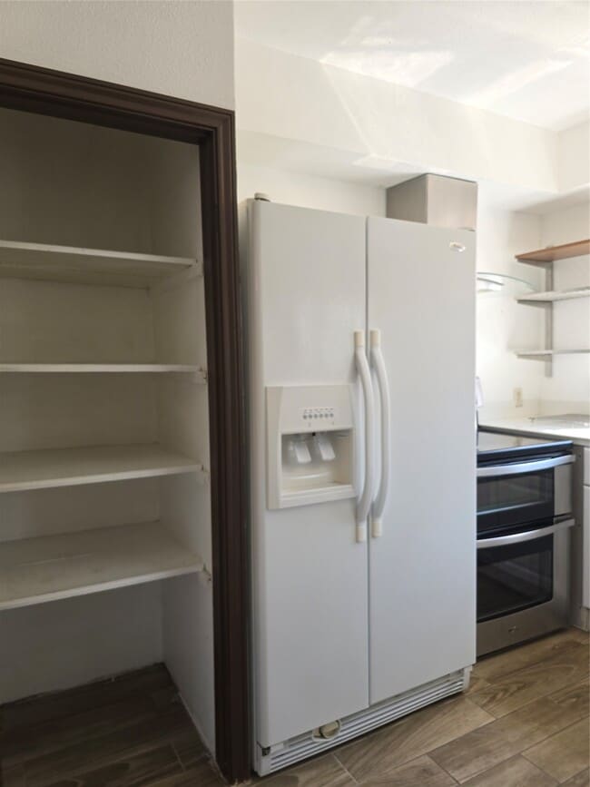 Building Photo - 11231 Briar Forest Dr